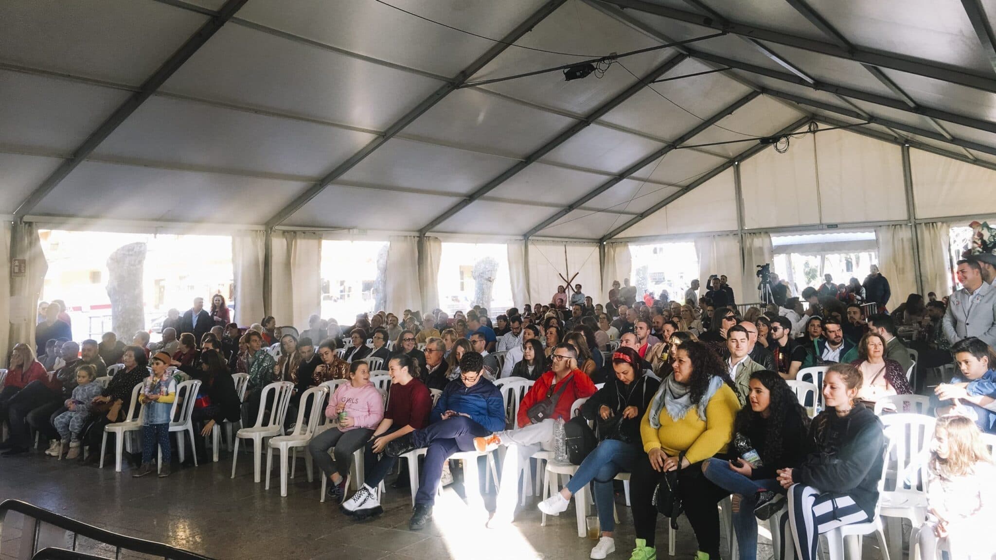 Clínica Dental Herrera Patrocina Mejor Pasodoble de Carnaval dedicado a Vélez-Málaga 1